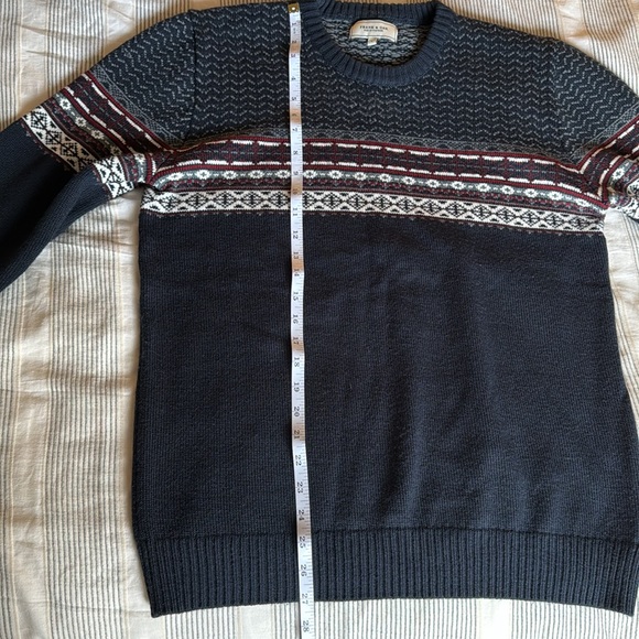 Frank and Oak Winter Crew Neck Holiday Sweater - Picture 4 of 7